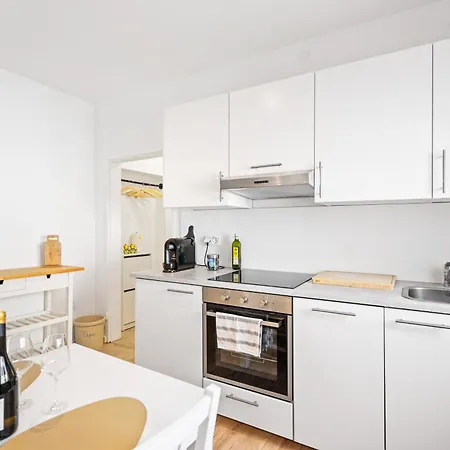 Casa Bergstrasse 1 *