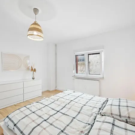 Casa Bergstrasse 1 Apartment *